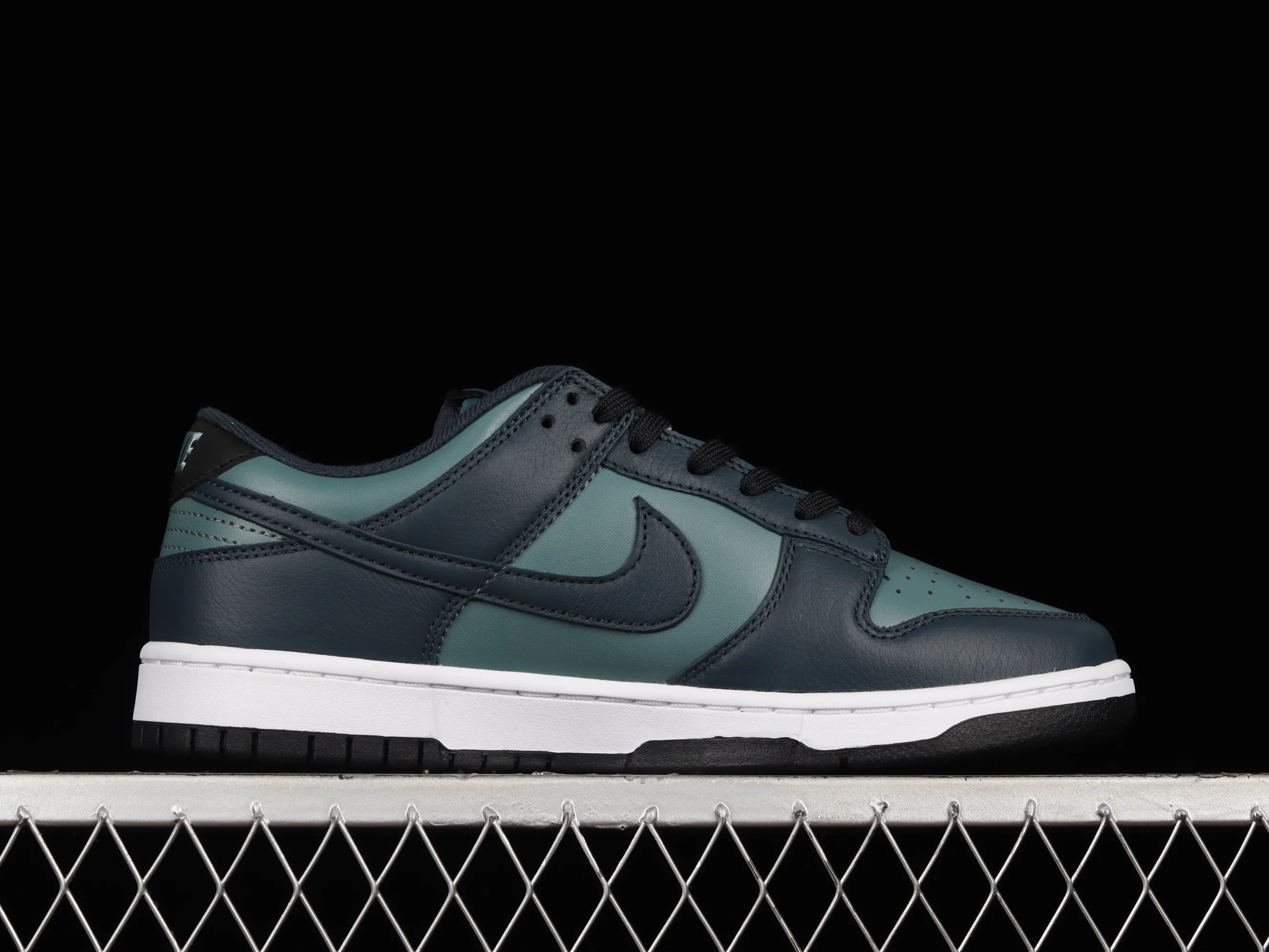 All categories Nk SB Dunk Series Nk SB Dunk Low low-top sneakers #ZG version Nk Dunk Low dark blue dark green SB low-top sports and leisure sneakers DR9705-300